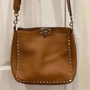 Valentino Garavani messenger bag in pristine condition